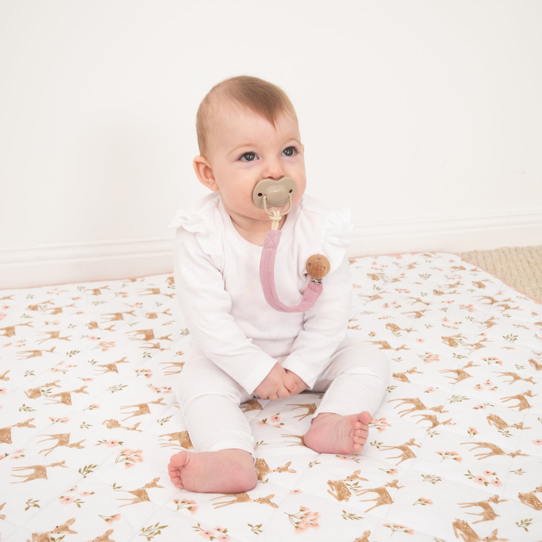 Dummy Holder - Soft Grey